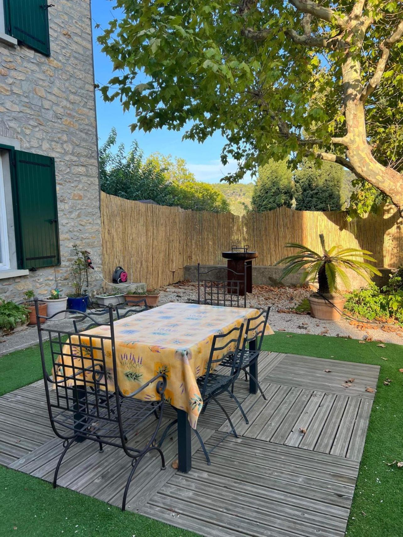 Appartements A La Ferme La Ciotat Bagian luar foto